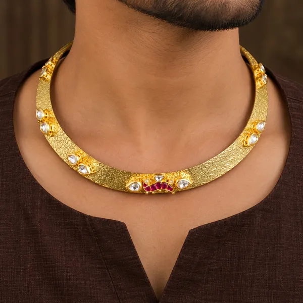 Men's_Gold-Tone_Kundan_Hasli_Neckring_|_Traditional_Statement_Collar_Necklace_|_Ethnic_Neck_Jewelry_–_Karatique