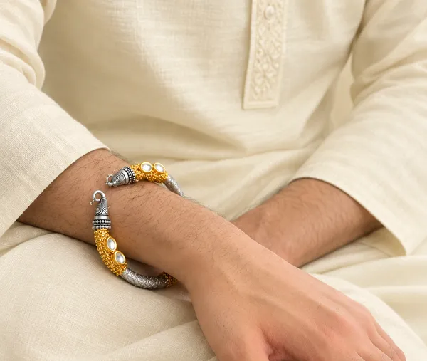 Oxidised_Dual_Tone_German_Silver_Plated_Ethnic_Traditional_Handa_Kada_Pair
