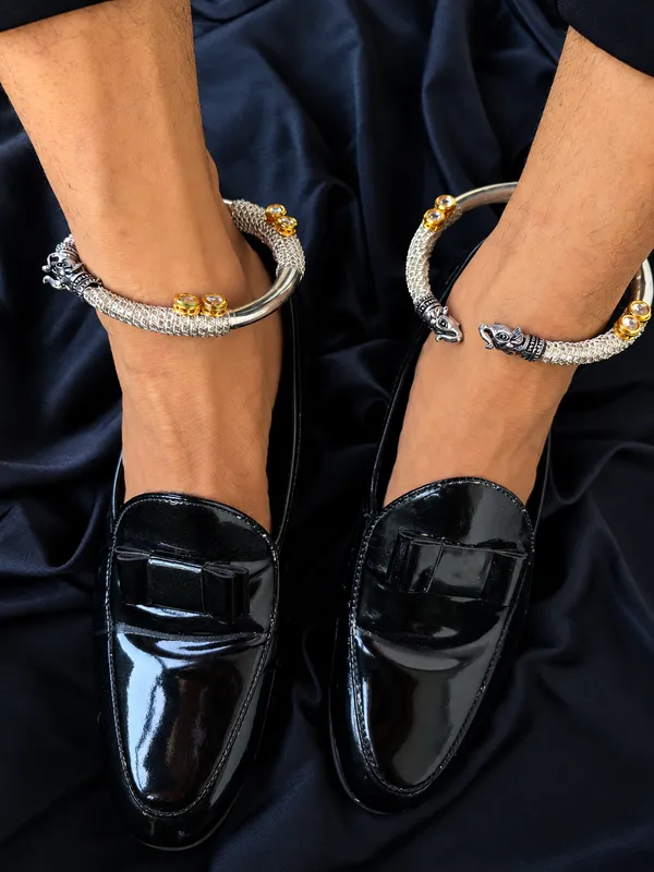 Oxidised_Dual_Tone_German_Silver_Plated_Ethnic_Traditional_Kada_Anklet_Pair
