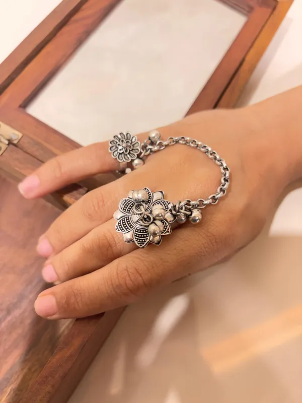 Oxidised_German_Silver_Plated_Floral_Ethnic_Boho_Adjustable_Dual_Finger_Ring_for_Women_and_Girls