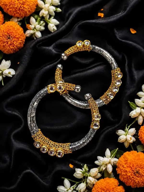 Rajsi_Kundan_Hand_Cuffs_–_Dual_Tone_Statement_Kada_for_Men_&_Women