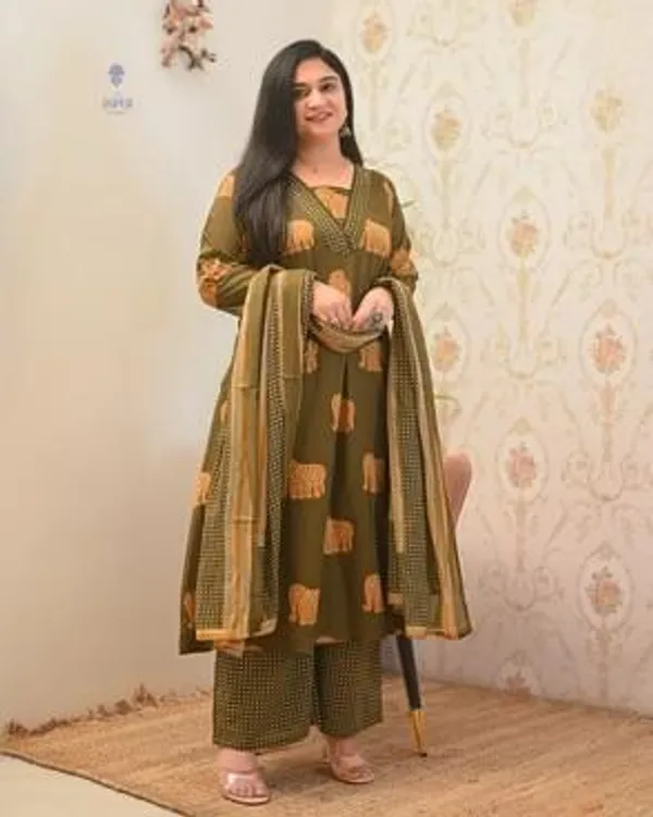 Aisha_Cotton_HandEmbroidery_Detailed_pant_set