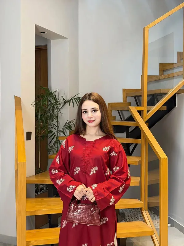 Falak_Red_Kashmiri_Cotton_Long_Kurta_for_Women