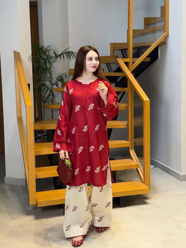Falak_Red_Kashmiri_Cotton_Long_Kurta_for_Women