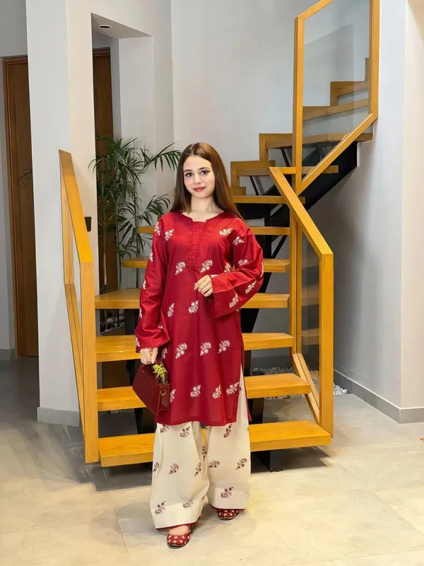 Falak_Red_Kashmiri_Cotton_Long_Kurta_for_Women