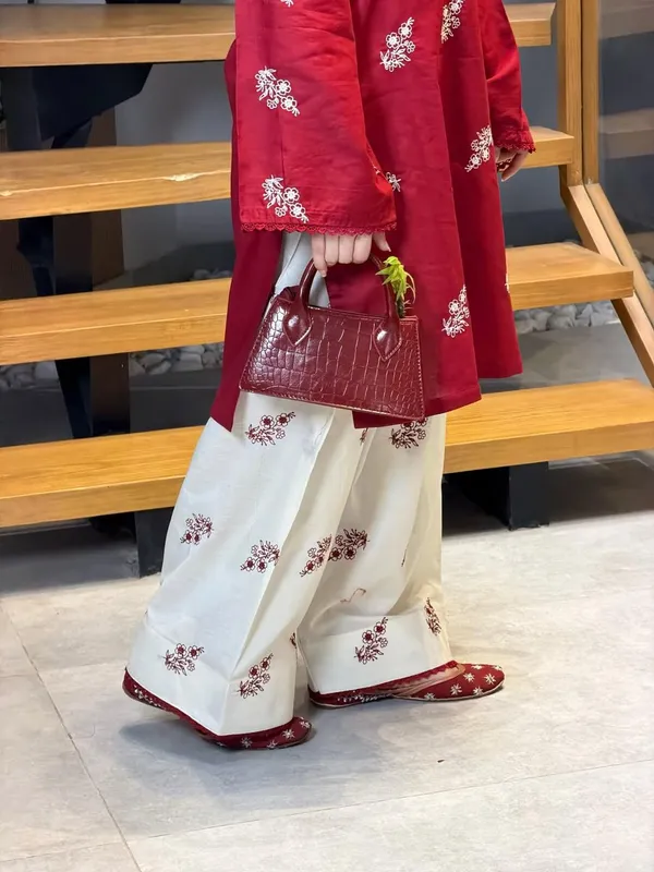 Falak_Red_Kashmiri_Cotton_Long_Kurta_for_Women
