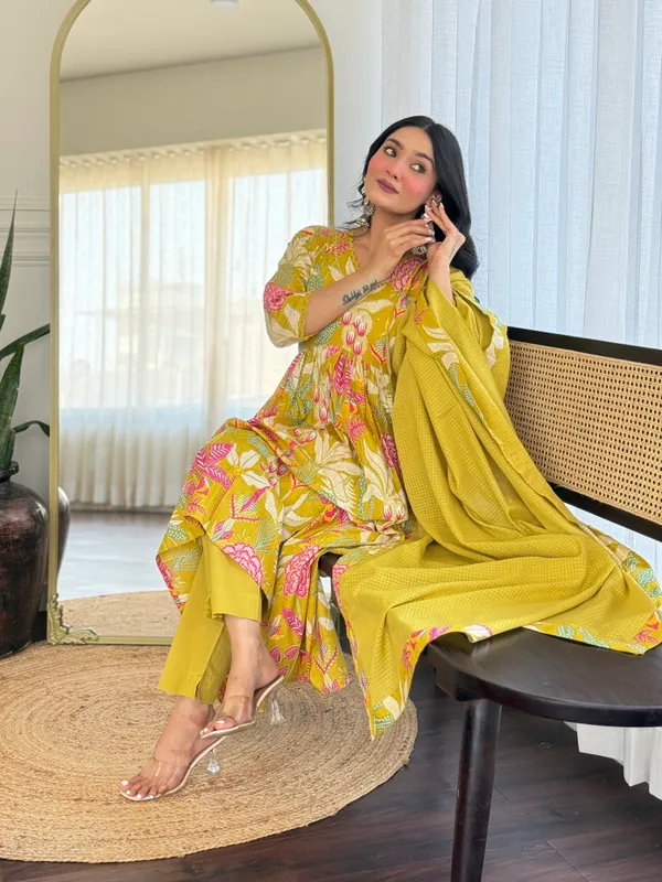 Gulmohar_Anarkali_Suit_Set