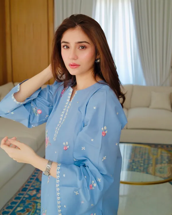 Slate_Blue_Rose_Embroidered_Kurta_Set