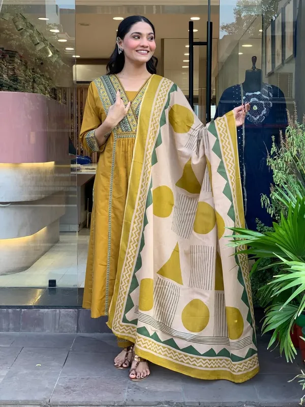 MUSTARD_YELLOW_COTTON_SUIT_SET_WITH_DUPATTA