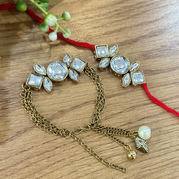Dhivara_Designer_Bhaiya_Bhabhi_Rakhi_With_Roli_Chawal_(1_Bhabhi_Rakhi,_1_Bhaiya_Rakhi,_Roli_Chawal)