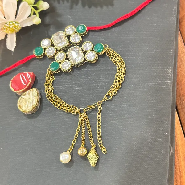 Dhivara_Designer_Bhaiya_Bhabhi_Rakhi_With_Roli_Chawal
