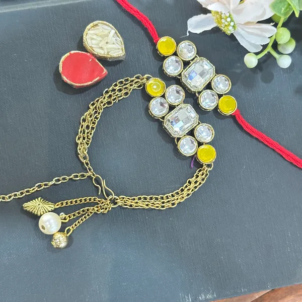 Dhivara_Designer_Bhaiya_Bhabhi_Rakhi_With_Roli_Chawal