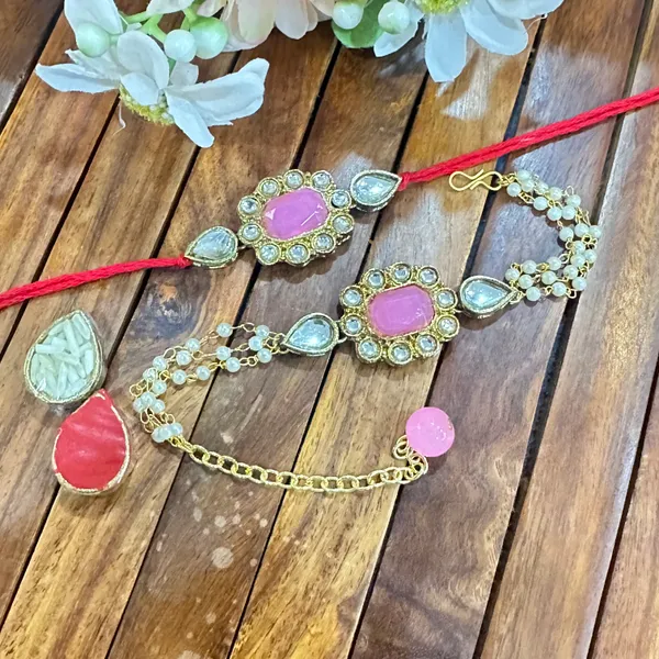 Dhivara_Designer_Bhaiya_Bhabhi_Rakhi_With_Roli_Chawal