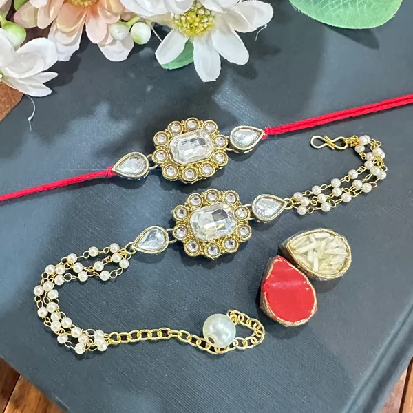 Dhivara_Designer_Bhaiya_Bhabhi_Rakhi_With_Roli_Chawal