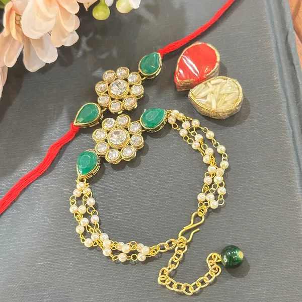 Dhivara_Designer_Bhaiya_Bhabhi_Rakhi_With_Roli_Chawal
