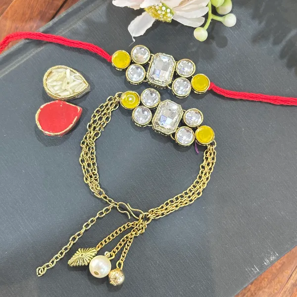 Dhivara_Designer_Bhaiya_Bhabhi_Rakhi_With_Roli_Chawal