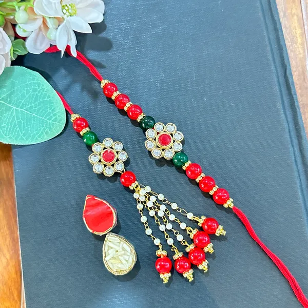 Dhivara_Designer_Bhaiya_Bhabhi_Rakhi_With_Roli_Chawal