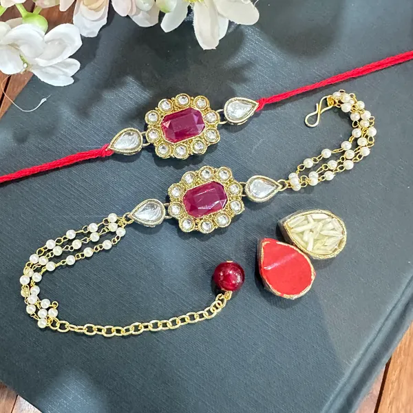 Dhivara_Designer_Bhaiya_Bhabhi_Rakhi_With_Roli_Chawal