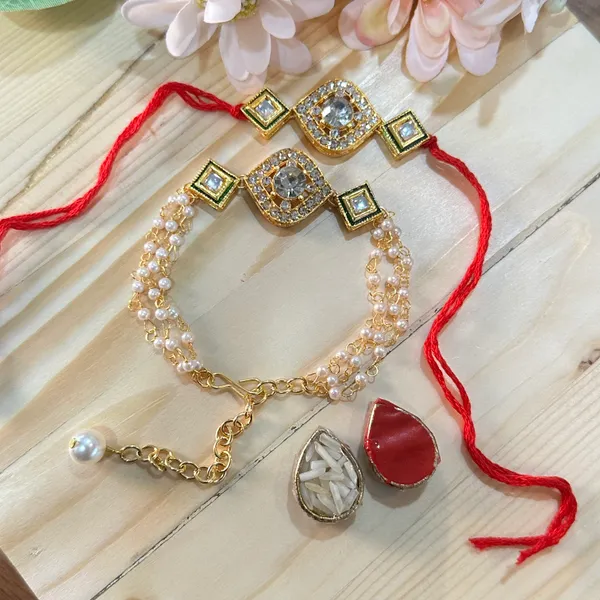 Dhivara_Designer_Bhaiya_Bhabhi_Rakhi_With_Roli_Chawal