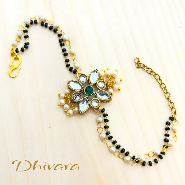 Allure_Fusion_Hand_Mangalsutras
