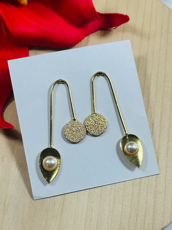 Dhivara_Anti_Tarnish_Brishti_Danglers