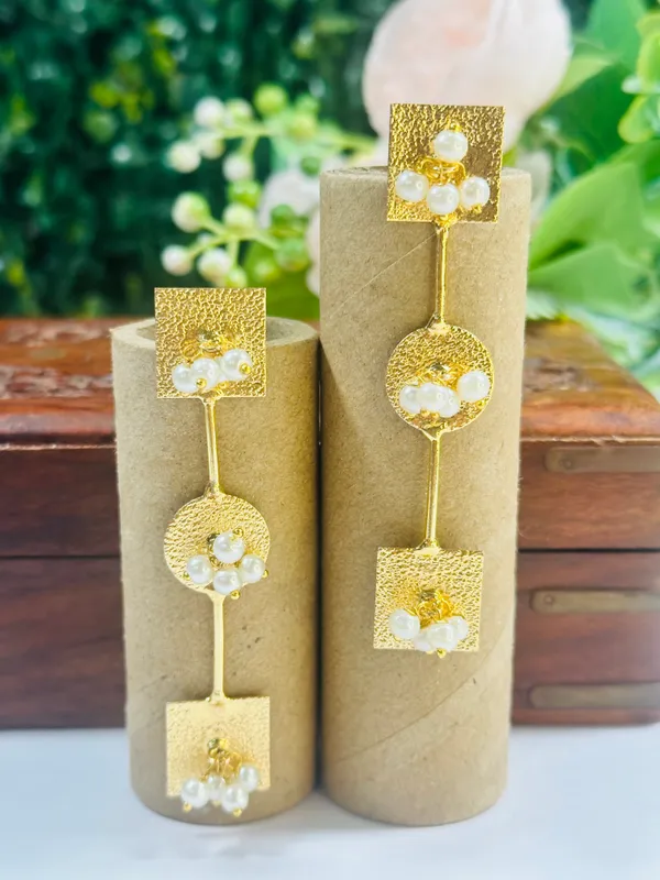 Dhivara_Anti_Tarnish_Gold_Plated_Lucia_Brass_Earring