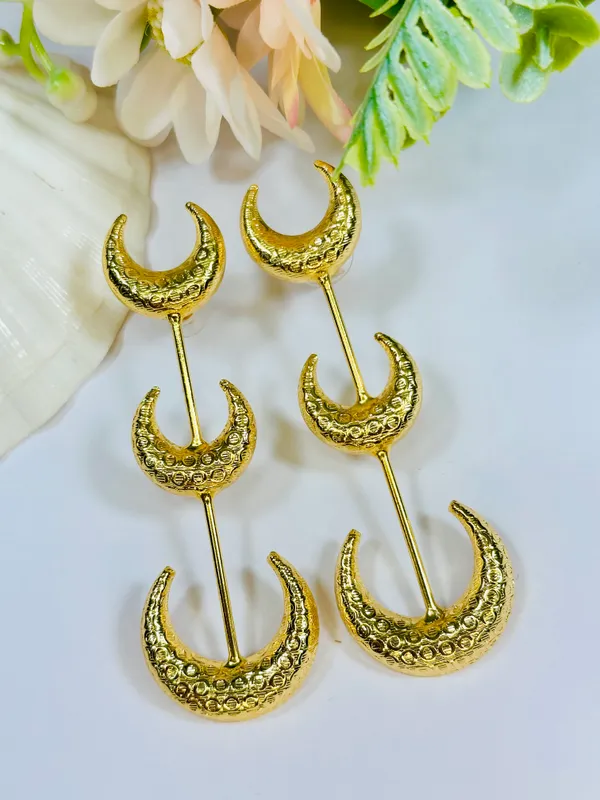 Dhivara_Anti_Tarnish_Gold_Plated_Moon_Brass_Earring