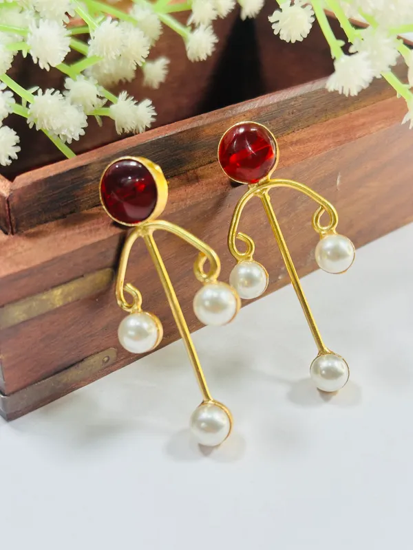 Dhivara_Anti_Tarnish_Red_Nalini_Earring