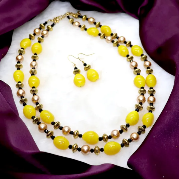 Antique_Yellow_Beads_And_Pearl_Jewellery_Set