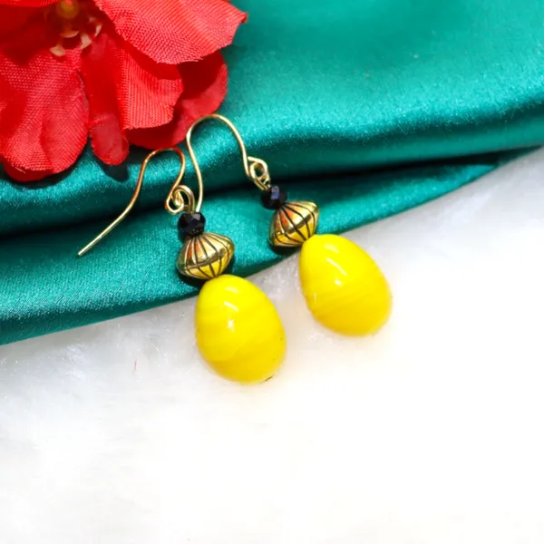 Antique_Yellow_Beads_And_Pearl_Jewellery_Set