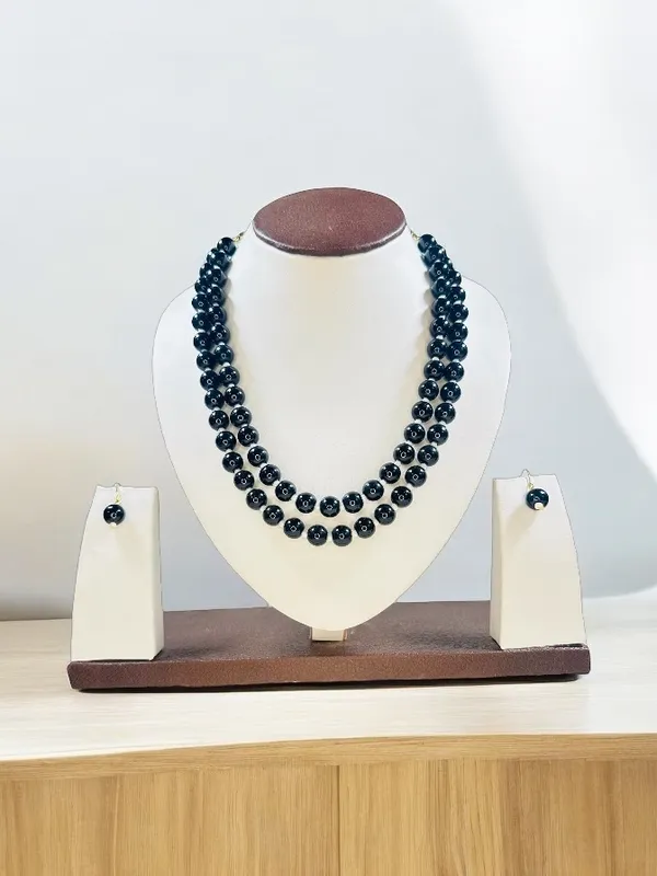 Dhivara_Beautiful_Double_Line_Black_Pearl_Necklace_Set_For_Women