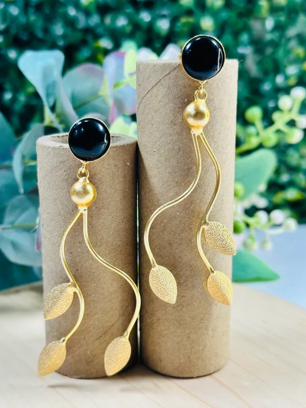 Dhivara_Black_Manavi_Anti_Tarnish_Earring
