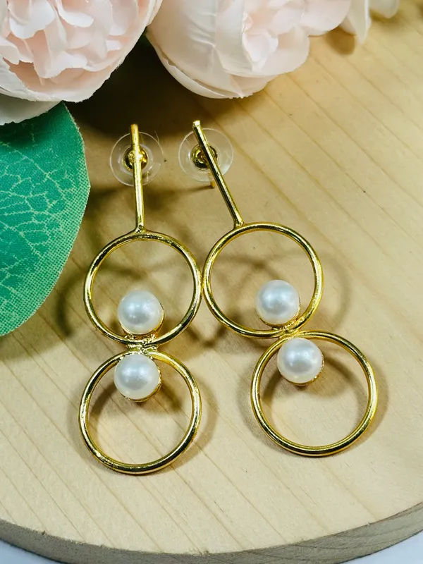 Dhivara_Golden_Anti_Tarnish_Larissa_Brass_Earring