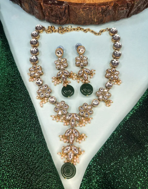 Green_Alloy_Copper_Jewellery_Set_For_Women
