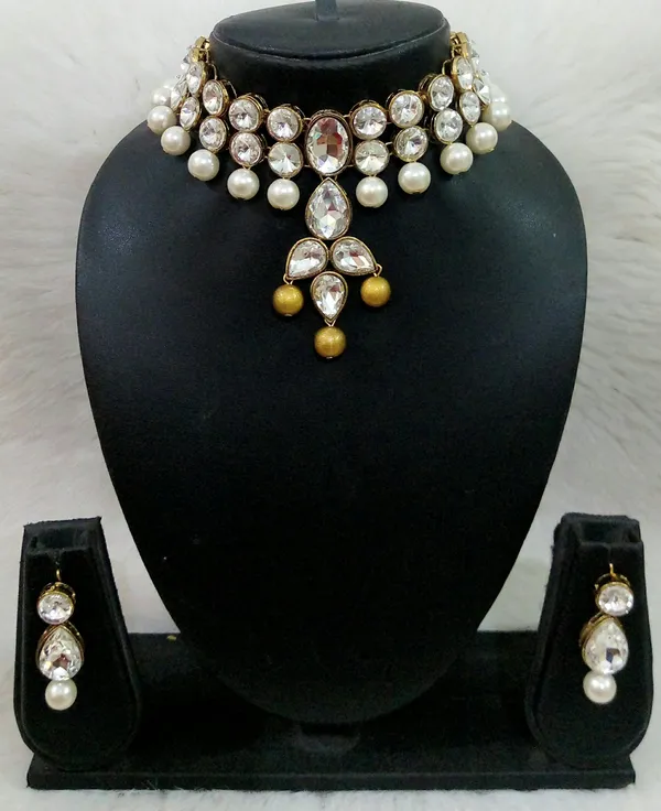 Dhivara_Kundan_Chokar_Necklace