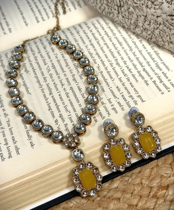 DHIVARA Kundan Alloy Jewellery Set For Women Price in India