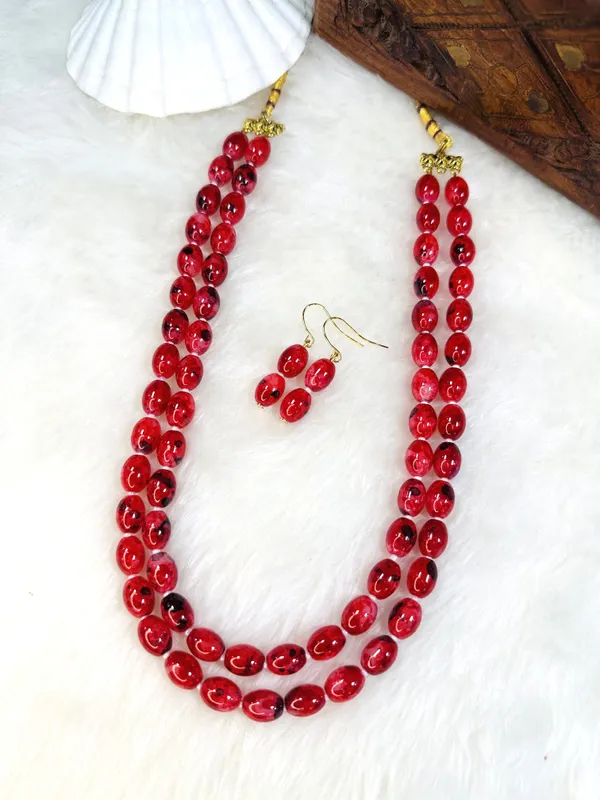 Dhivara_Latest_Two_Layer_Oval_Shap_Red_Pearl_Necklace_Set