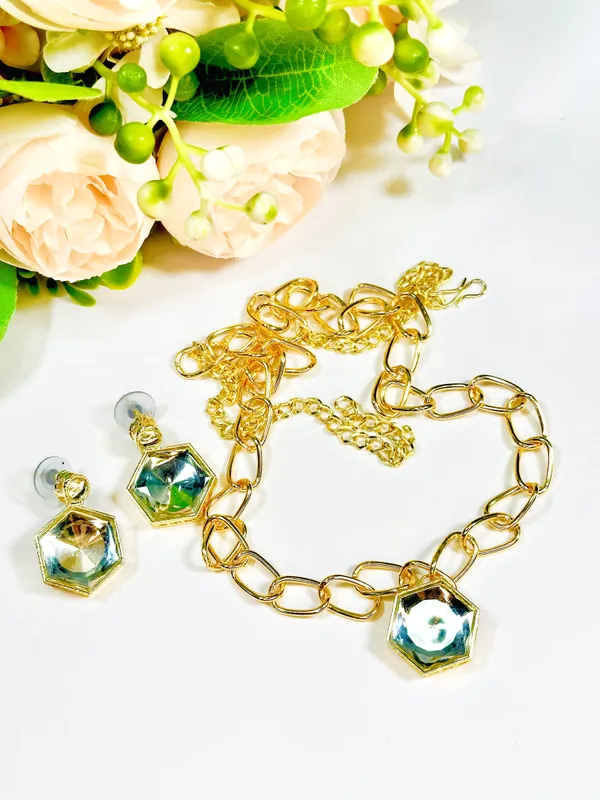 Dhivara_Shimmering_Glittering_Necklace_Sets_For_Women