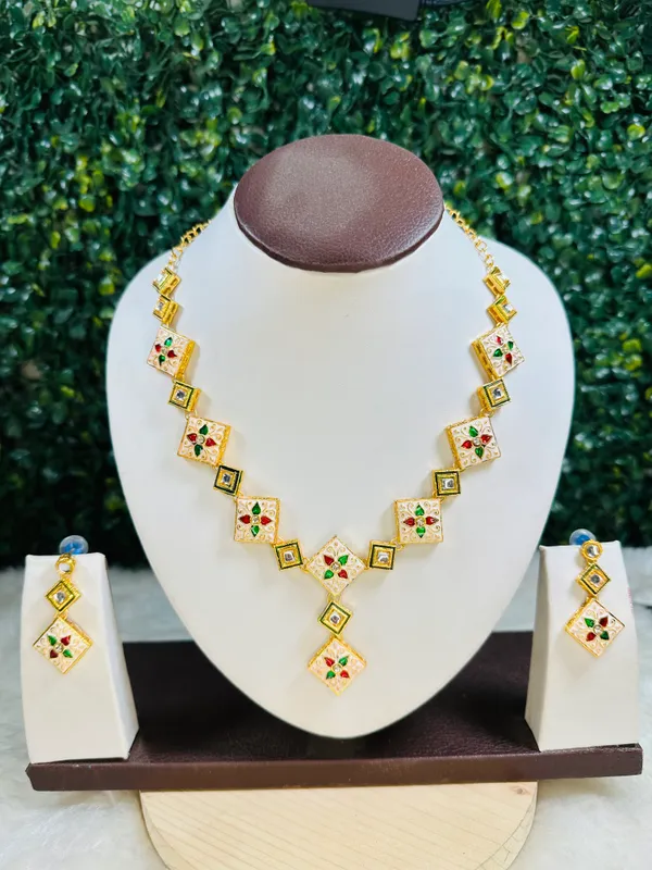 Dhivara_Shimmering_Glittering_White_Meenakari_Jewellery_Sets_For_Women