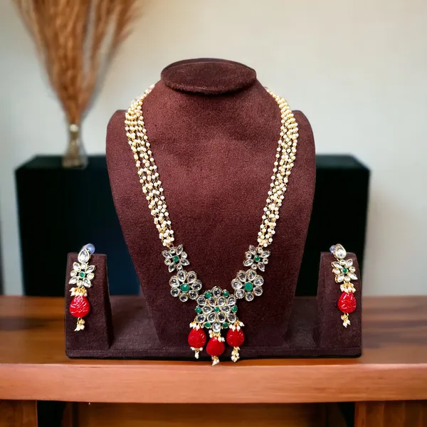 Shimmering_Glittering_Pearl_String_Jewellery_Sets_For_Women