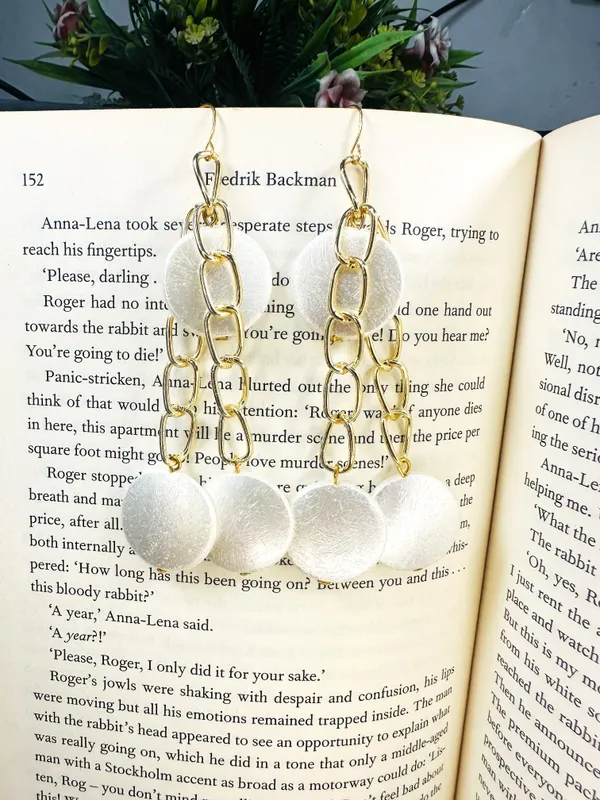 Dhivara_Styles_Long_Earrings