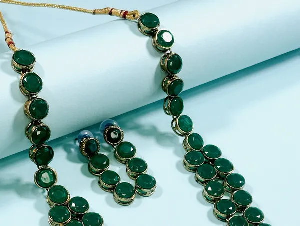 Two_Layer_Green_Alloy_Jewellery_Set