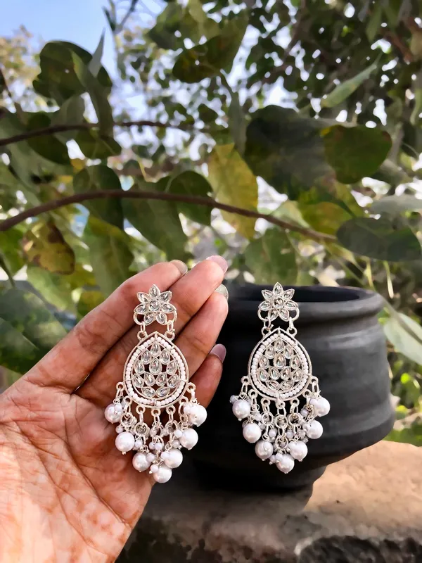 Dhivara_Villy_Earring