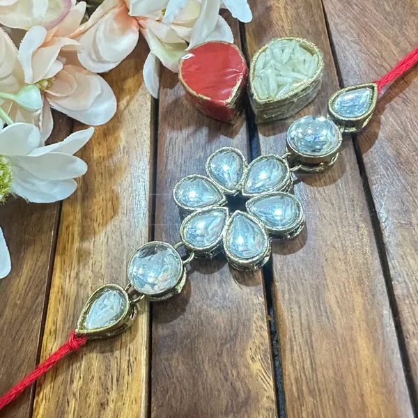 Dhivara_Designer_Bhaiya_Rakhi_With_Roli_Chawal_(1N_Bhaiya_Rakhi)