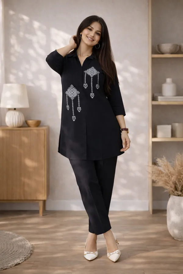 Women_Luxe_Black_Co-ord_Set_in_Linen_cotton