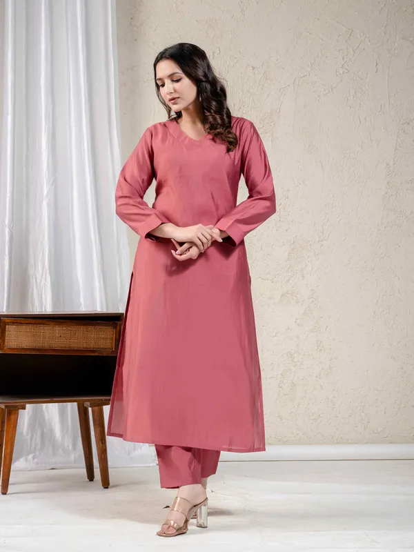 Pink_Pure_Muslin_Straight_Cut_Kurta_Set