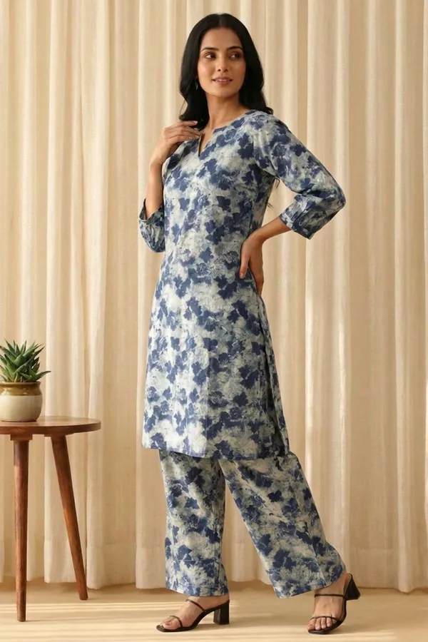 Tie-Dye_Blue_Pure_Cotton_3/4_Sleeves_Round_Kurta_With_Bottom_For_Women