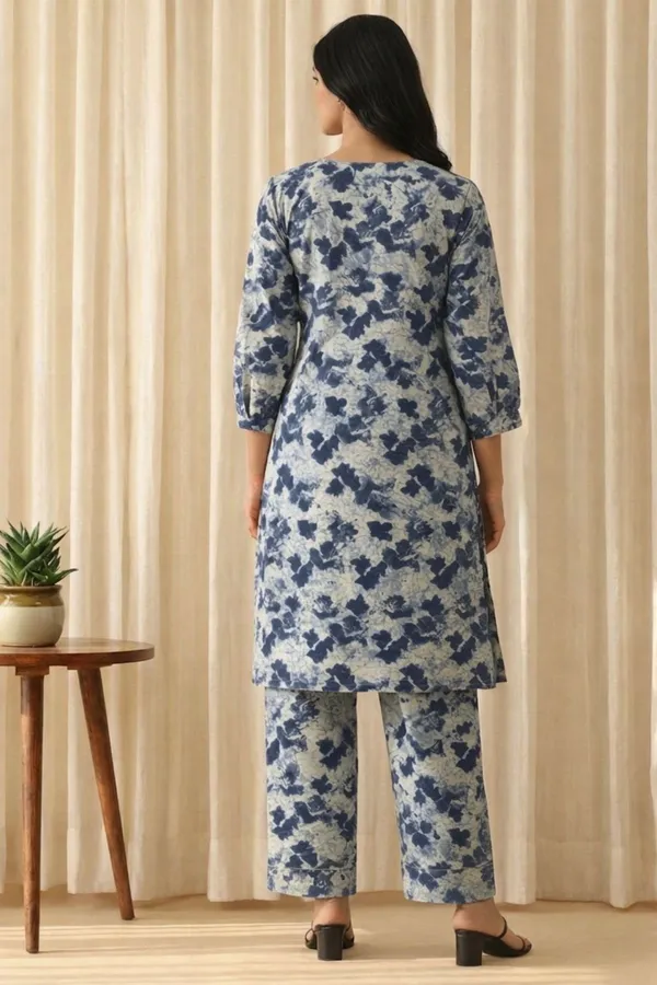 Tie-Dye_Blue_Pure_Cotton_3/4_Sleeves_Round_Kurta_With_Bottom_For_Women
