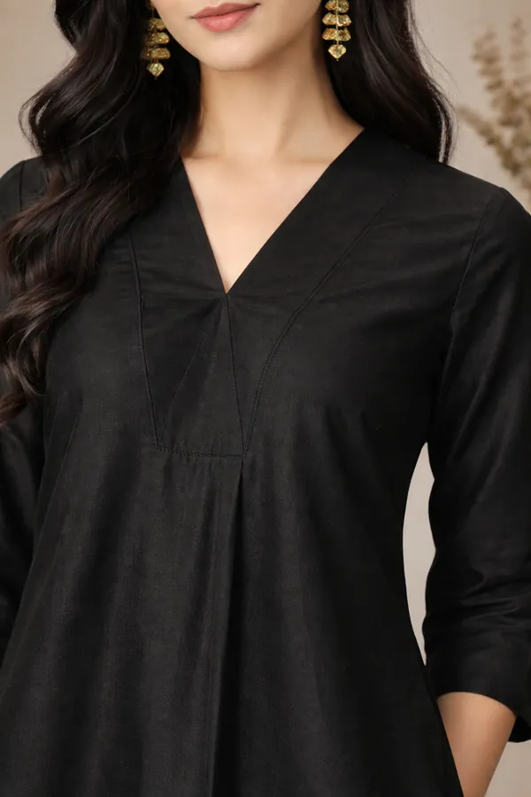 Black_Cotton_Silk_3/4_Sleeves_V-Neck_A-Line_Kurta_With_Bottom_For_Women