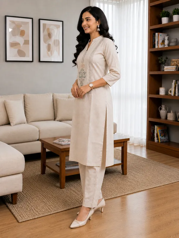 Khadi_Artisan_Embroidered_Kurta_Set